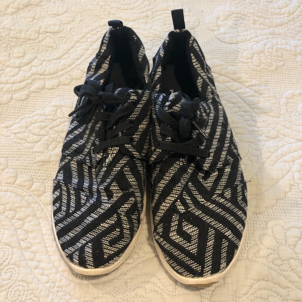 Toms Sneakers